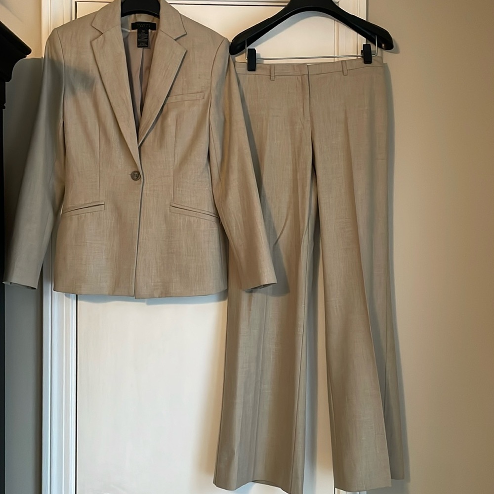 The Limited Stretch One Button Suit Tan XS/0